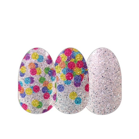 Frontline Heroes - Picture 2 of 2